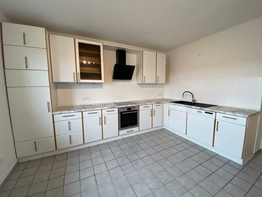 Außergewöhnliche 4-Zimmer-Wohnung mit eigenem Gartenanteil in Meeder 4 zimmer