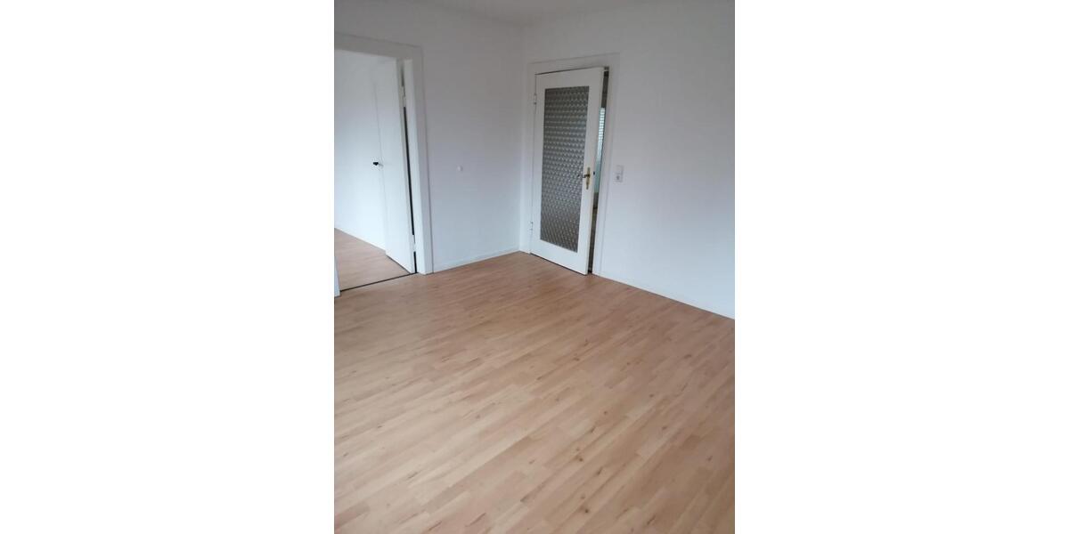 Etagenwohnung Jüterbog - 4 Zimmer, 100 m&sup2;, 900&euro; | Angebot:26144510