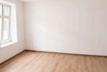 Wohnung Schleswig Altstadt - 3 Zimmer, 85 m&sup2;, 799&euro; | Angebot:27244339