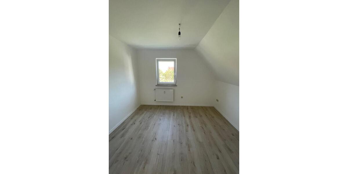 Dachgeschoßwohnung Mönchsdeggingen - 3 Zimmer, 70 m&sup2;, 630&euro; | Angebot:25409060