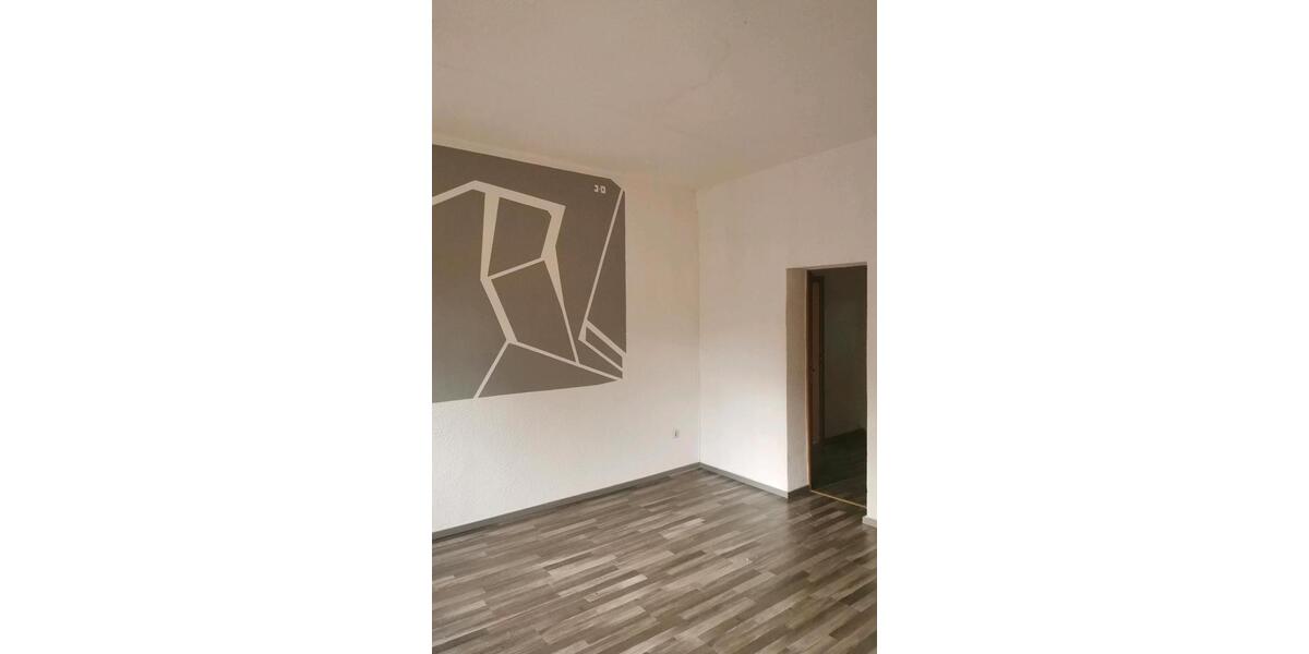 Etagenwohnung Hohenstein-Ernstthal Ernstthal - 4 Zimmer, 79 m&sup2;, 590&euro; | Angebot:26223322