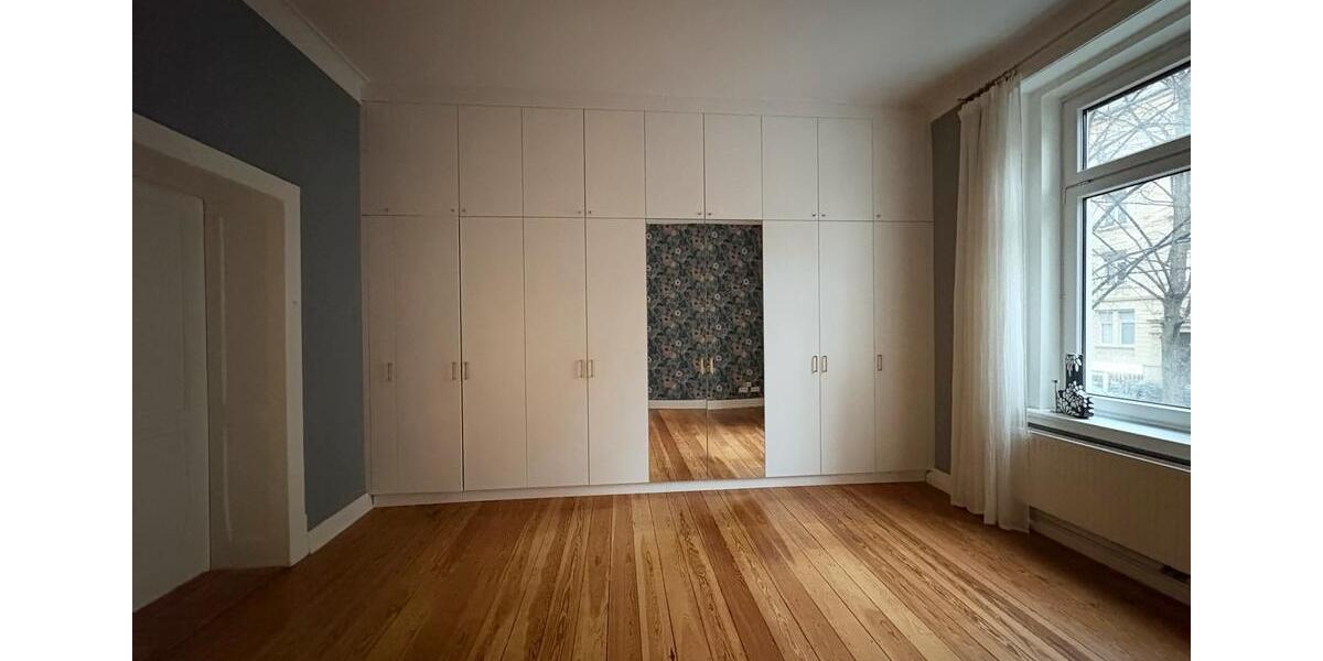 Hochparterre Wiesbaden Klarenthal - 4 Zimmer, 132 m&sup2;, 1.980&euro; | Angebot:25045916