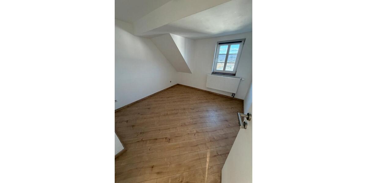 Dachgeschoßwohnung Westerburg - 3 Zimmer, 70 m&sup2;, 770&euro; | Angebot:26635148