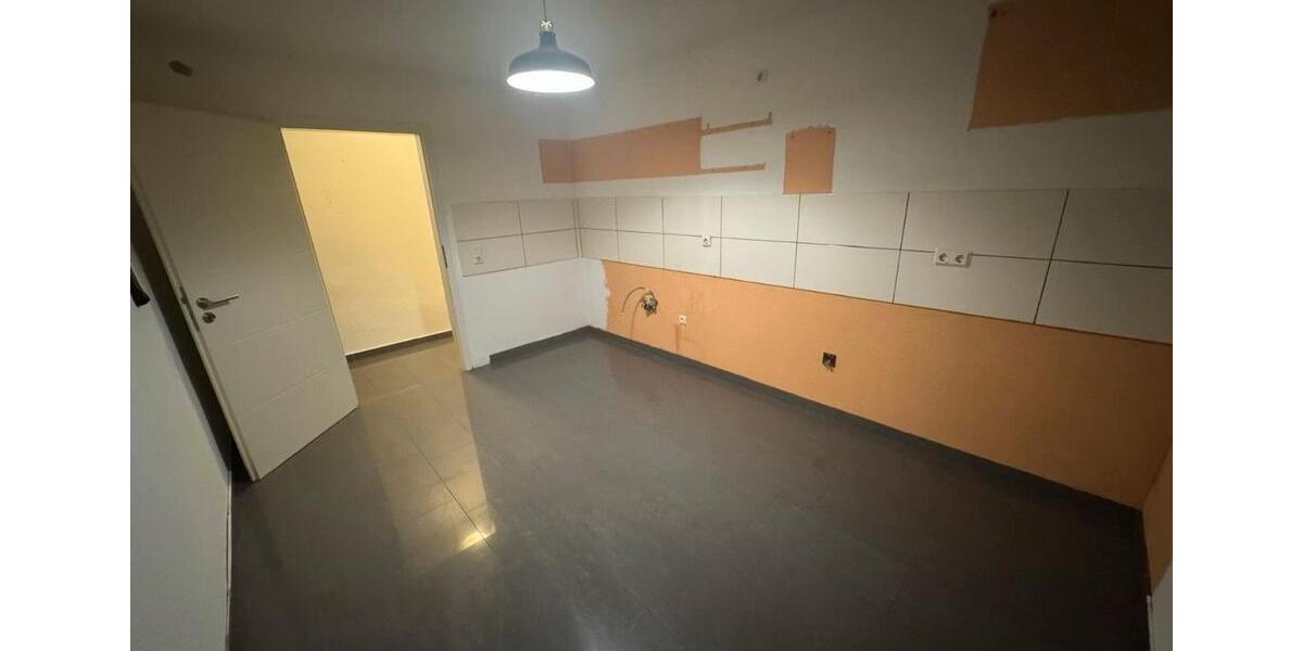 Etagenwohnung Völklingen - 3 Zimmer, 80 m&sup2;, 600&euro; | Angebot:26532842