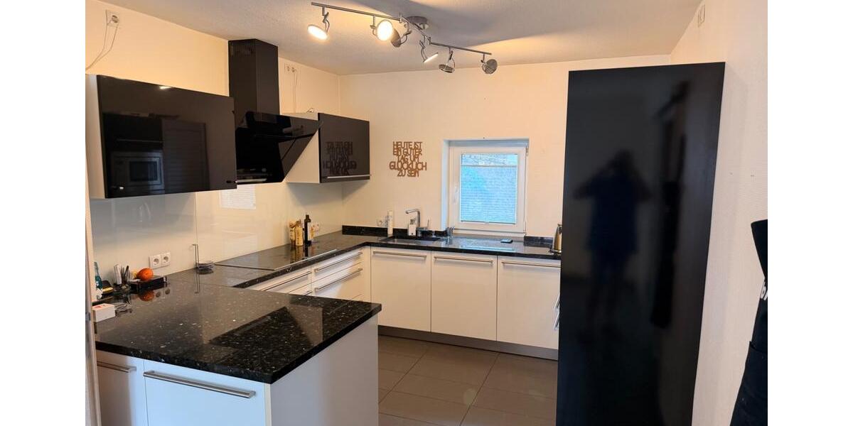 Erdgeschoßwohnung Gerolstein - 4 Zimmer, 120 m&sup2;, 900&euro; | Angebot:26618741