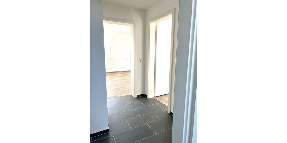 KL-Ost - Komplett renovierte 2-Zimmerwohnung mit PKW-Stellplatz 2 zimmer