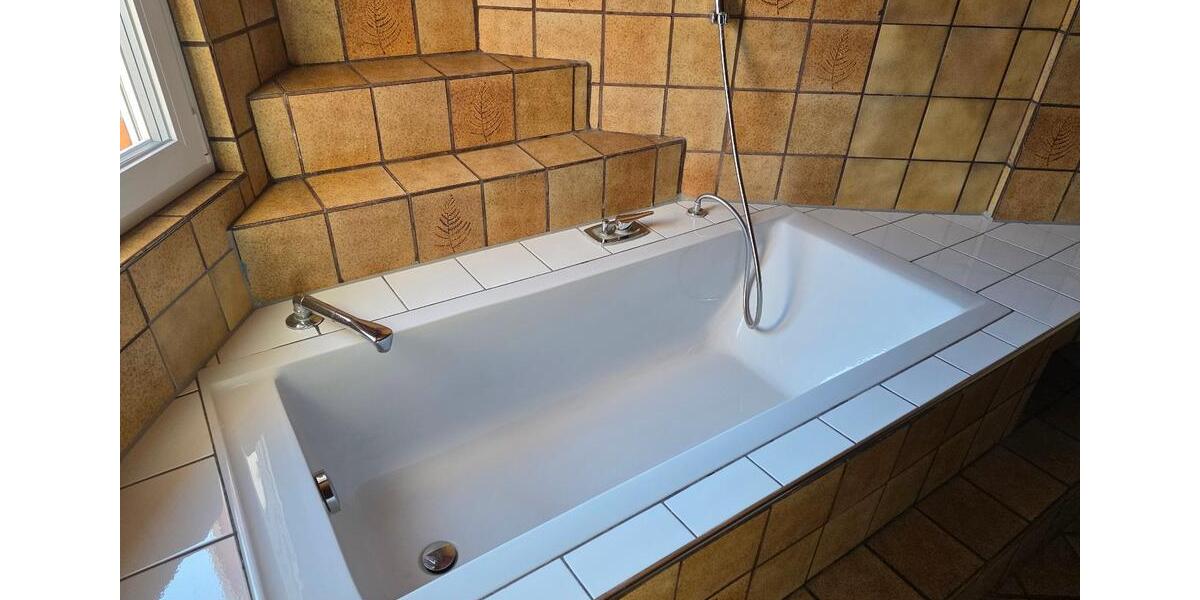 Dachgeschoßwohnung Pforzheim Weststadt - 2 Zimmer, 98 m&sup2;, 850&euro; | Angebot:26603036