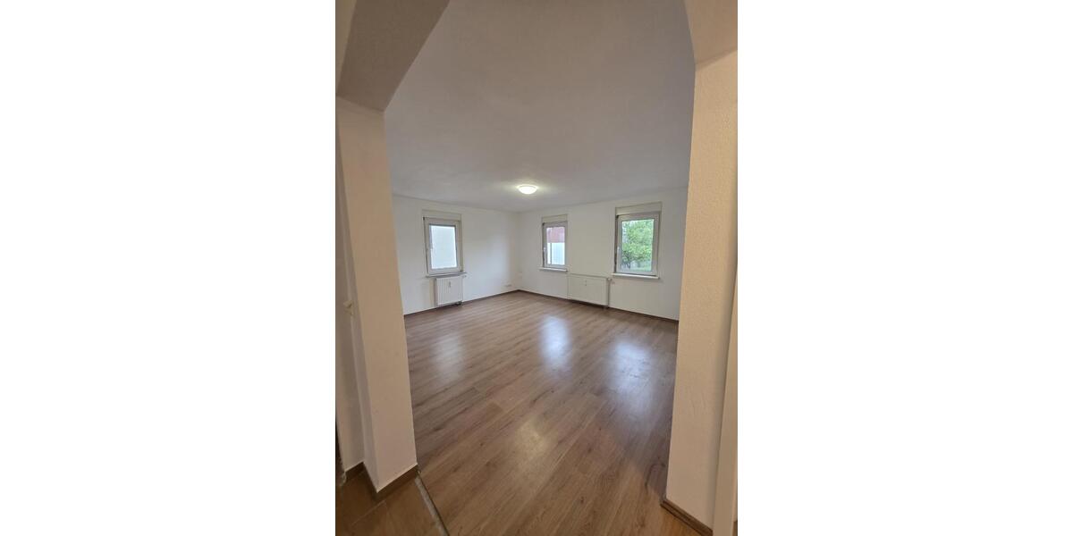 Etagenwohnung Kirchheim unter Teck - 3 Zimmer, 75 m&sup2;, 1.000&euro; | Angebot:26562341
