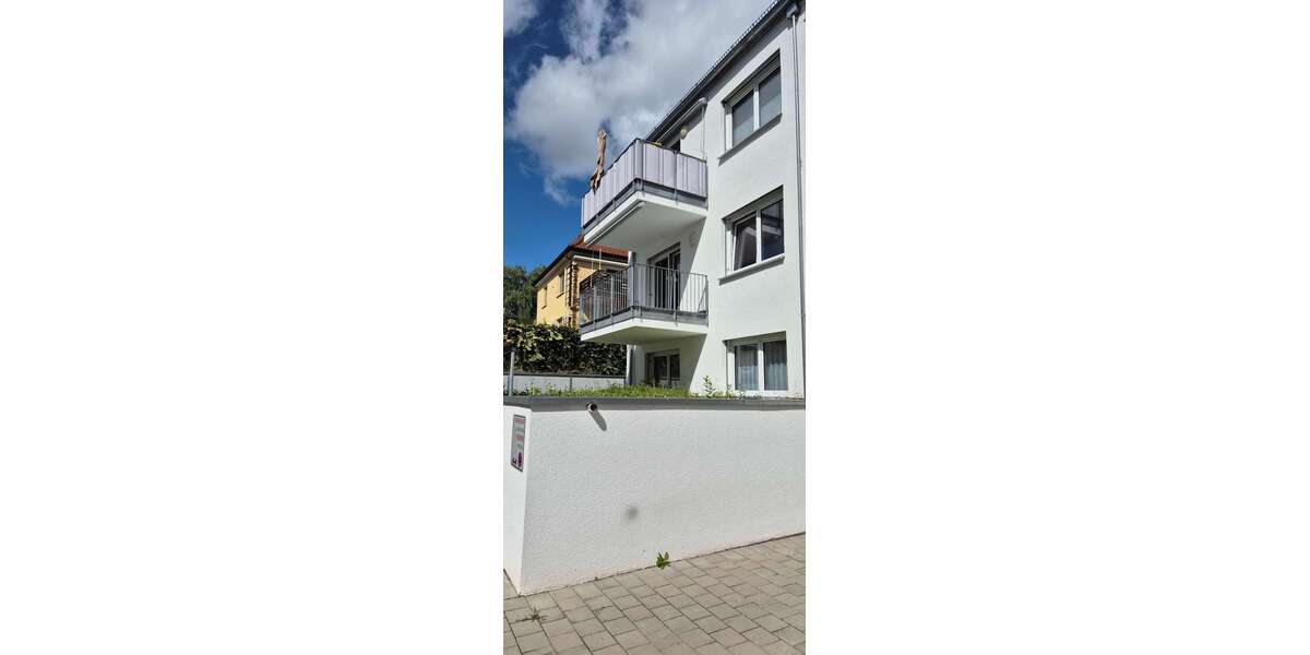 Etagenwohnung Reutlingen - 3 Zimmer, 91 m&sup2;, 1.550&euro; | Angebot:27262730