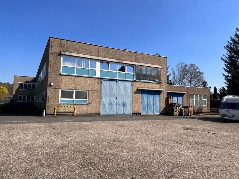 Bürofläche + Parkplätz in einer idylischer Umgebung Essen Kettwig zimmer
