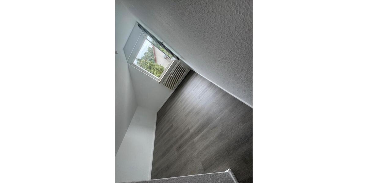 Dachgeschoßwohnung Neustadt am Rübenberge - 3 Zimmer, 72 m&sup2;, 870&euro; | Angebot:24604555