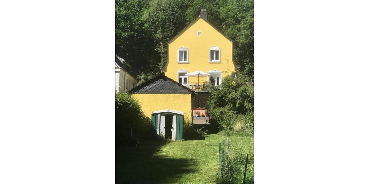 Villa Schleiden - 5 Zimmer, 170 m&sup2;, 1.900&euro; | Angebot:23928329