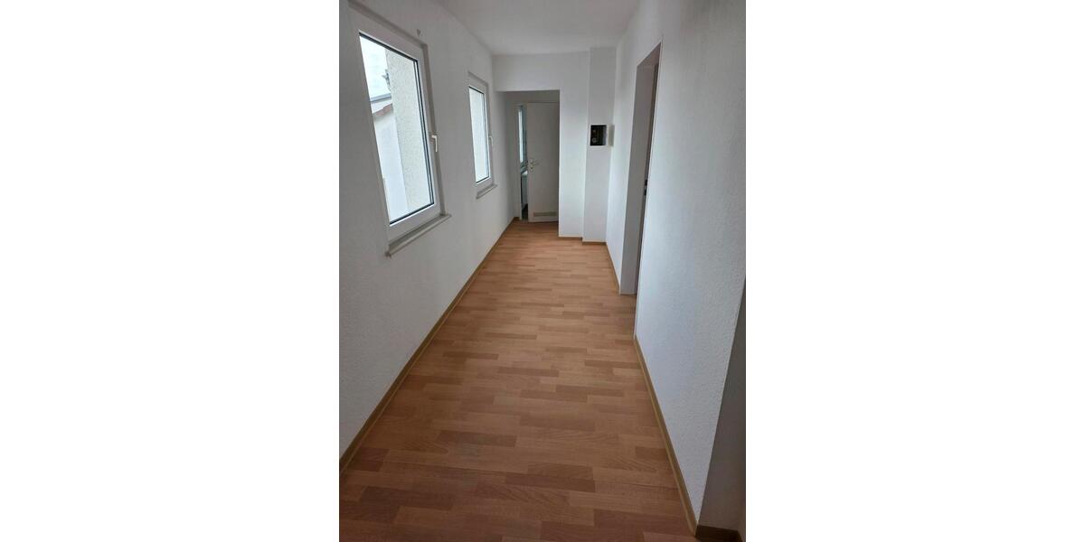 Dachgeschoßwohnung Dessau-Roßlau Roßlau - 3 Zimmer, 62 m&sup2;, 385&euro; | Angebot:24846320