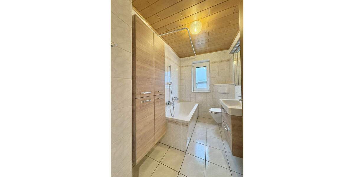 Etagenwohnung Ingolstadt Unsernherrn - 3 Zimmer, 75 m&sup2;, 970&euro; | Angebot:25692574