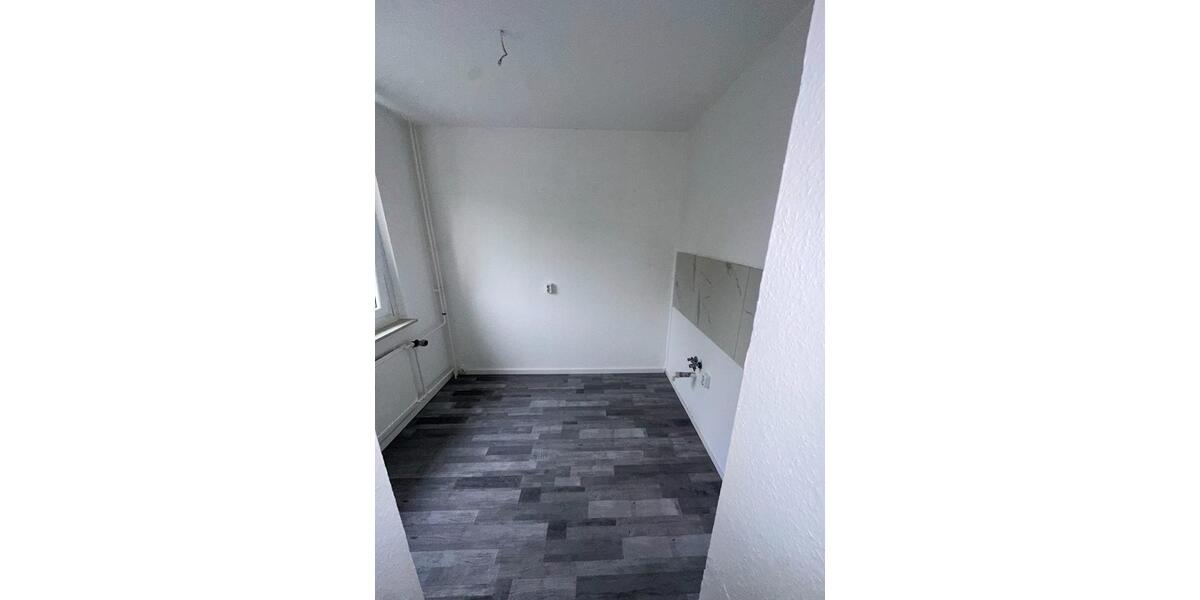 Etagenwohnung Zschopau - 2 Zimmer, 48 m&sup2;, 279&euro; | Angebot:25714818