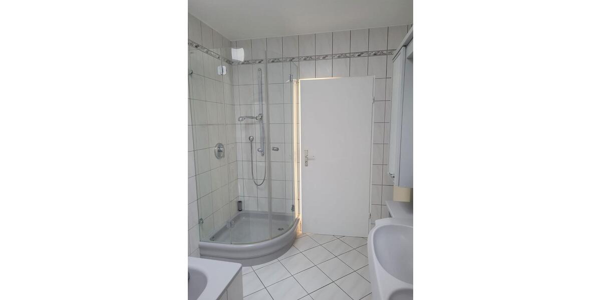 Terrassenwohnung Hünfelden - 4 Zimmer, 140 m&sup2;, 990&euro; | Angebot:25048996