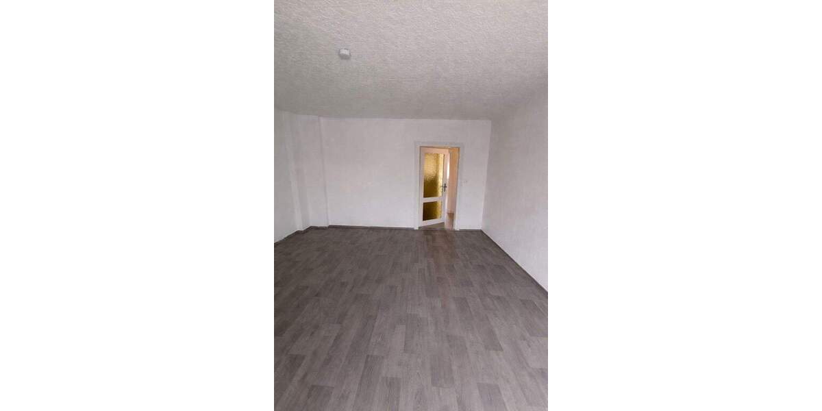 Etagenwohnung Neustadt in Sachsen Neustadt - 3 Zimmer, 81 m&sup2;, 650&euro; | Angebot:25838500