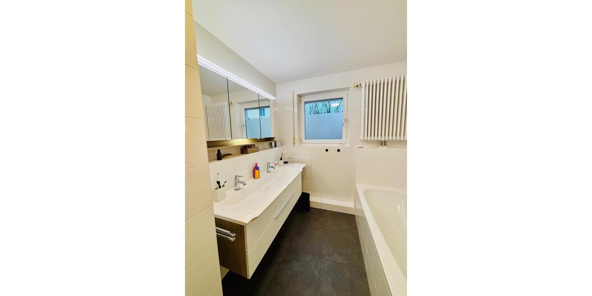 Etagenwohnung Starnberg - 4 Zimmer, 110 m&sup2;, 3.500&euro; | Angebot:25149911