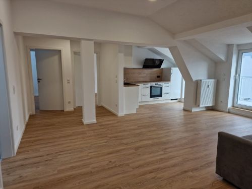 Ein Traum! Schicke 3-Zimmer-Mietwohnung mit Balkon in 97421 Schweinfurt (ID 1518) - Etagenwohnung Schweinfurt Schweinfurt | Angebot:25064109