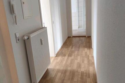 Wohnung Glauchau - 3 Zimmer, 59 m&sup2;, 345&euro; | Angebot:26406541
