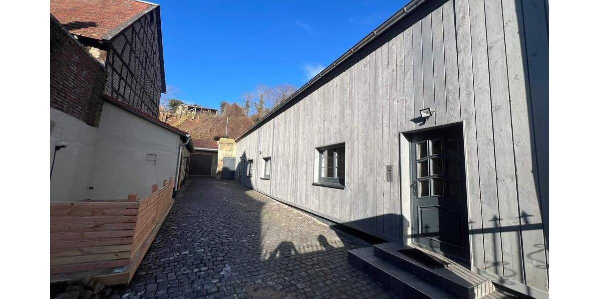 Mehrfamilienhaus, Wohnhaus Nußbaum - 7 Zimmer, 170 m&sup2;, 1.750&euro; | Angebot:25683782