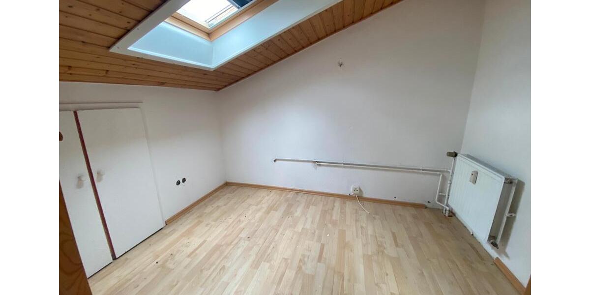 Etagenwohnung Bad Zwesten - 3 Zimmer, 102 m&sup2;, 520&euro; | Angebot:26619525