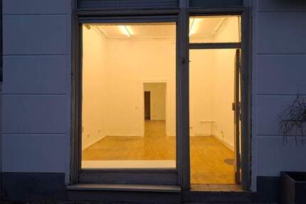 Haus Berlin Moabit - 2 Zimmer, 68 m&sup2;, 1.250&euro; | Angebot:25745595