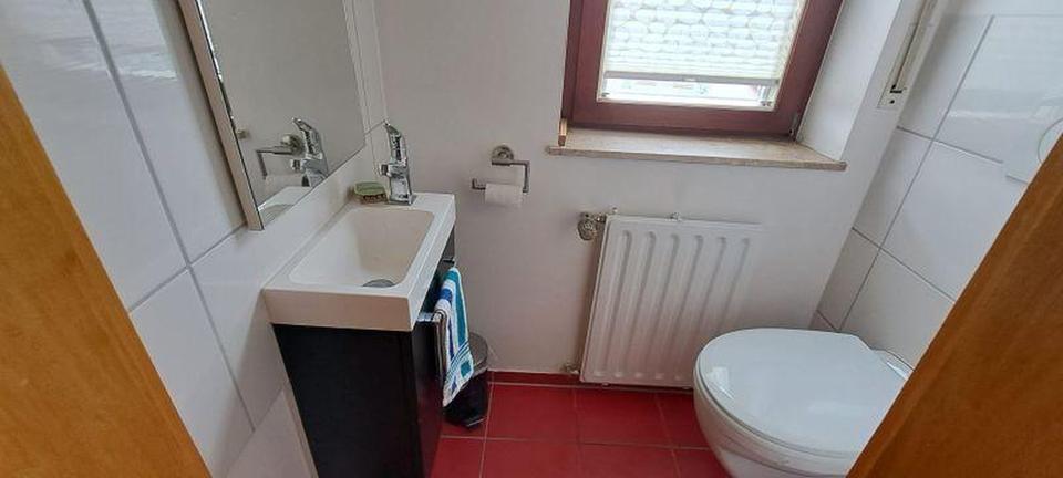 Schöne helle 4 Zi -Maisonette Wohnung mit Balkon und EBK (Spülmaschine) in Karlsruhe 4 zimmer