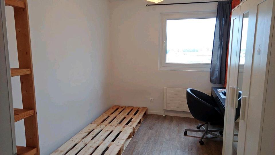 Wohnen auf Zeit Freiburg im Breisgau Betzenhausen - 1 Zimmer, 100 m&sup2;, 555&euro; | Angebot:25151705