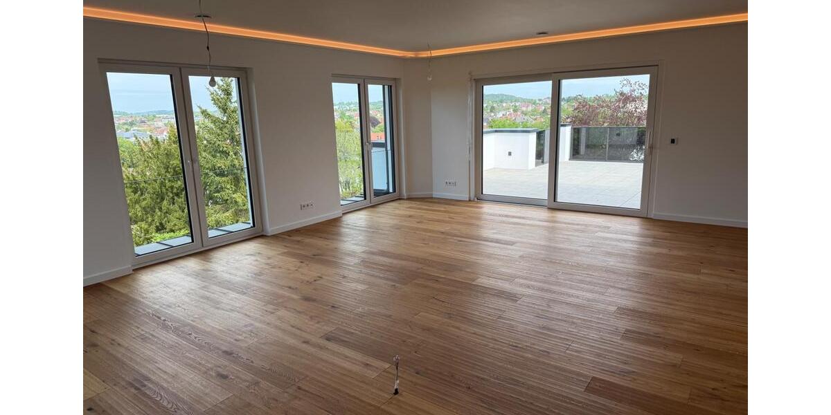 Einfamilienhaus Detmold - 6 Zimmer, 156 m&sup2;, 2.990&euro; | Angebot:26579723