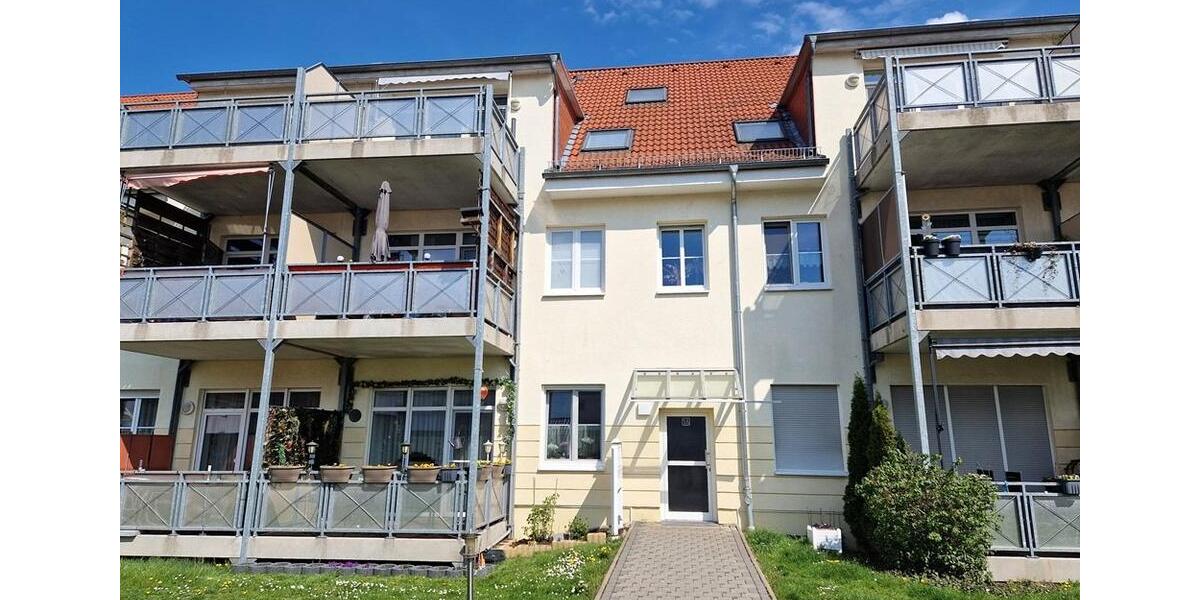 Dachgeschoßwohnung Merseburg - 2 Zimmer, 67 m&sup2;, 530&euro; | Angebot:26236506
