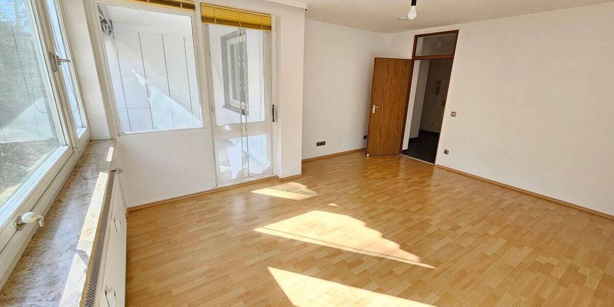 Etagenwohnung Coburg - 2 Zimmer, 67 m&sup2;, 570&euro; | Angebot:26799212
