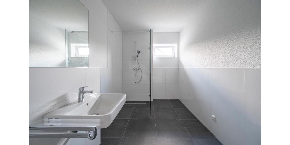 Erdgeschoßwohnung Geilenkirchen - 3 Zimmer, 110 m&sup2;, 1.250&euro; | Angebot:26338406