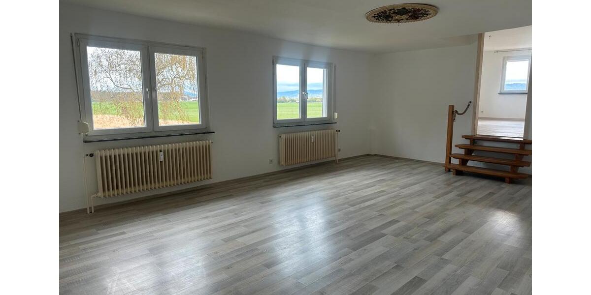 Etagenwohnung Viernheim - 4 Zimmer, 120 m&sup2;, 1.350&euro; | Angebot:26041316