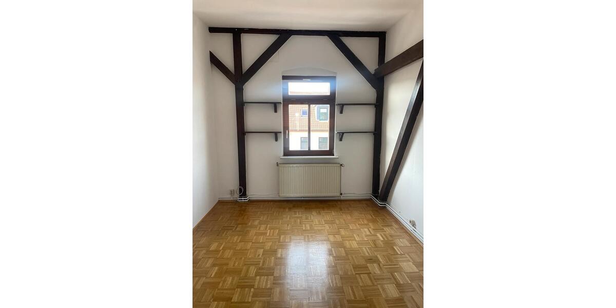 Dachgeschoßwohnung Halle (Saale) Am Wasserturm/Thaerviertel - 2 Zimmer, 60 m&sup2;, 648&euro; | Angebot:26020584