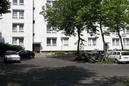 Wohnung Düsseldorf Garath - 4 Zimmer, 79 m&sup2;, 879&euro; | Angebot:27640458