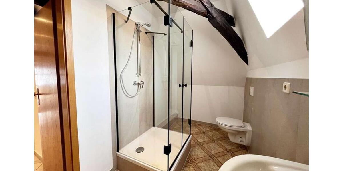 Dachgeschoßwohnung Geithain - 3 Zimmer, 65 m&sup2;, 520&euro; | Angebot:25017746