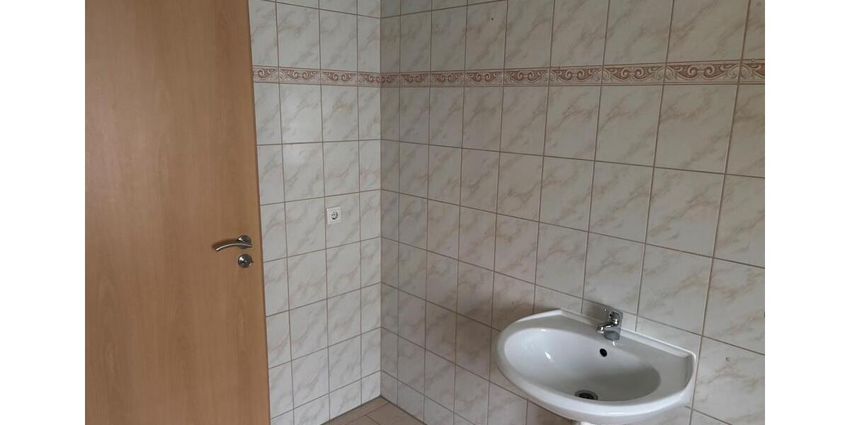 Etagenwohnung Raguhn-Jeßnitz Jeßnitz (Anhalt) - 2 Zimmer, 61 m&sup2;, 360&euro; | Angebot:25944856