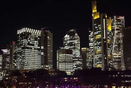 Wohnung zum Mieten in Frankfurt-Sachsenhausen 2.996 € 142.64 m² 5 zimmer