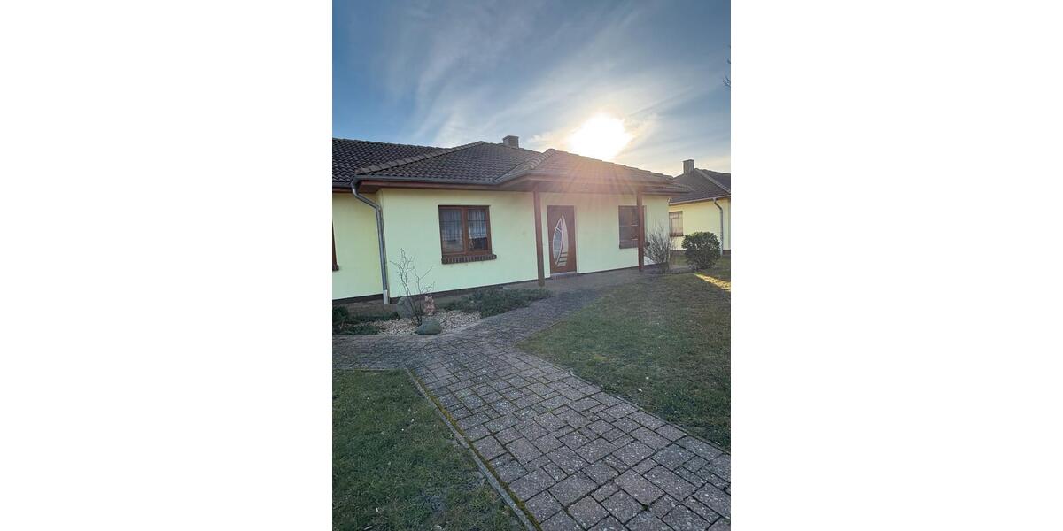 Doppelhaushälfte Gingst - 3 Zimmer, 85 m&sup2;, 1.000&euro; | Angebot:23024494