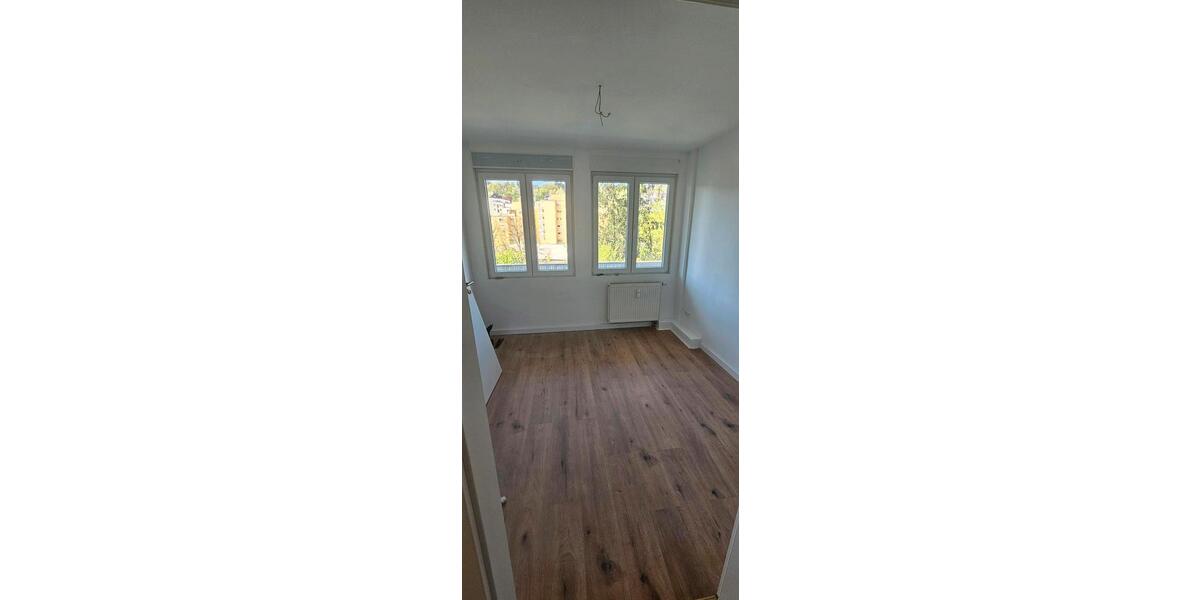 Etagenwohnung Esslingen am Neckar - 3 Zimmer, 85 m&sup2;, 1.290&euro; | Angebot:26603035