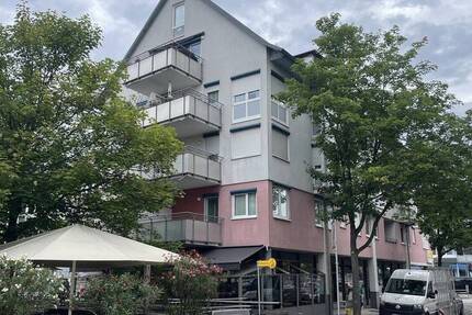 Schöne 2,5 Zimmerwohnung mit Balkon