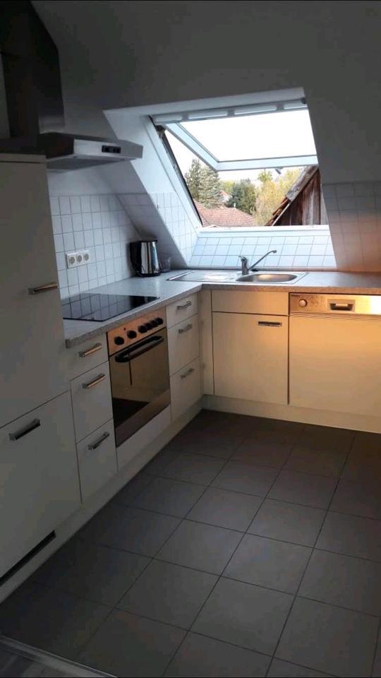 Schöne helle Maisonette Wohnung mit Südbalkon