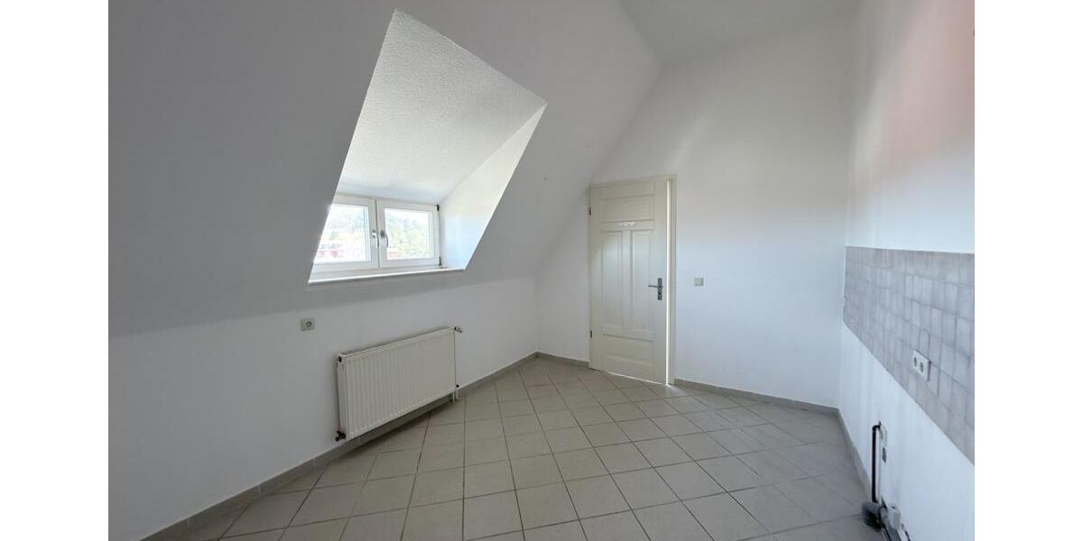 Dachgeschoßwohnung Blankenburg (Harz) - 2 Zimmer, 73 m&sup2;, 520&euro; | Angebot:26146135