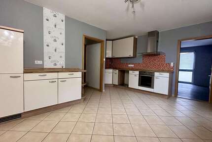 Haus zum Mieten in Wolfhagen 1.300 € 200 m² 6.5 zimmer