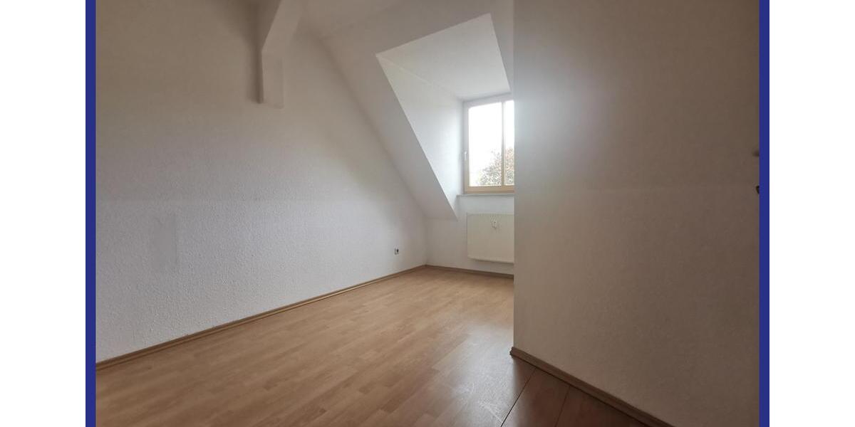 Dachgeschoßwohnung Gera - 4 Zimmer, 83 m&sup2;, 500&euro; | Angebot:25976845