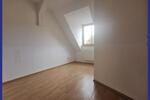 Dachgeschoßwohnung Gera - 4 Zimmer, 83 m&sup2;, 500&euro; | Angebot:25976845