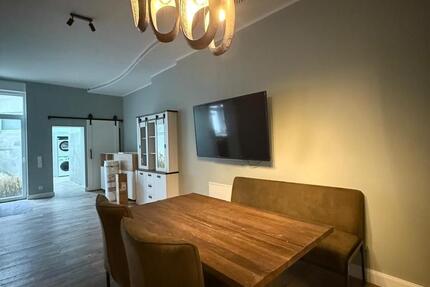 Wohnen auf Zeit Mönchengladbach - 2 Zimmer, 90 m&sup2;, 1.900&euro; | Angebot:25789745