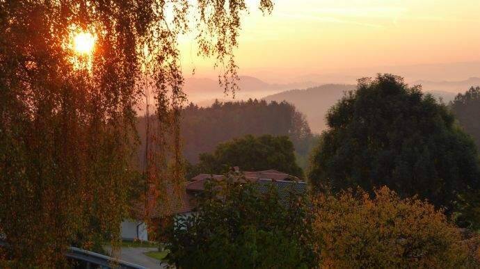 Sonnige Wohnung im 01. OG mit Kachelofen - 2 Zimmer- im OT Solla 2 zimmer
