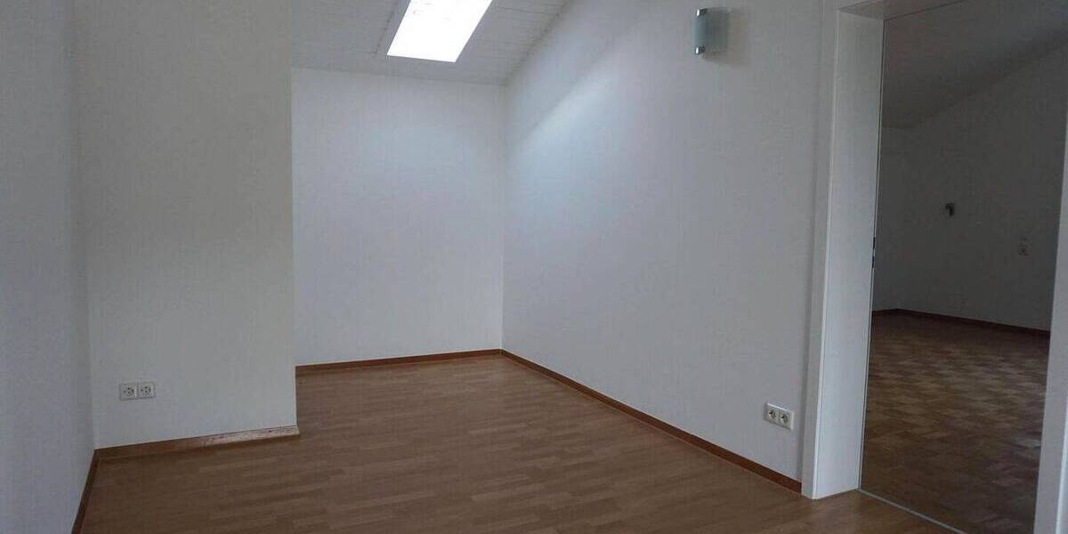 Etagenwohnung Horb am Neckar Nordstetten - 3 Zimmer, 120 m&sup2;, 1.000&euro; | Angebot:26018229
